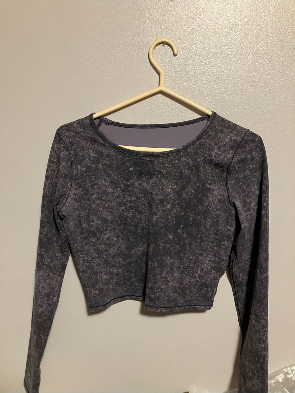 Lululemon winder train link sleeve crop splatter tie die